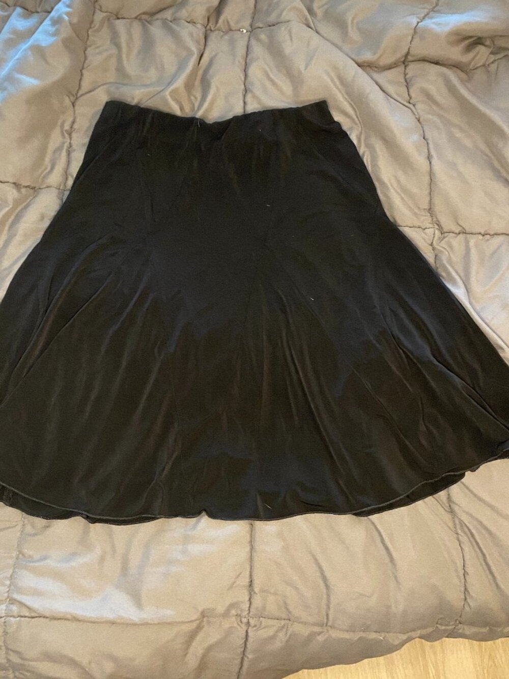 Black mid-length skirt with comfy elastic waist